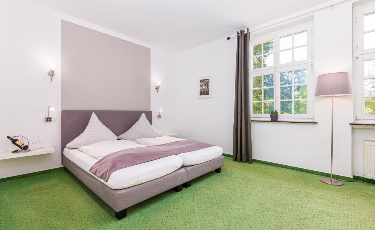 Gasthaus Und Hotel An Der Kost Hattingen Eksteriør billede
